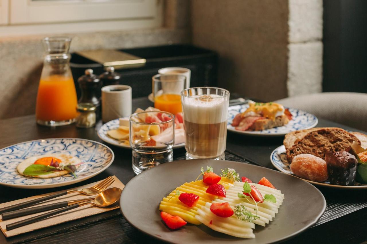 Torel Palace Porto Exterior photo A typical breakfast in the Netherlands